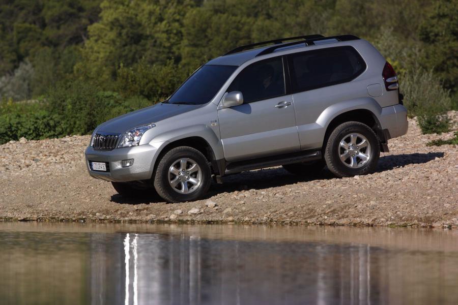  Toyota Land Cruiser 2003 года  (фото 110 из 192)
